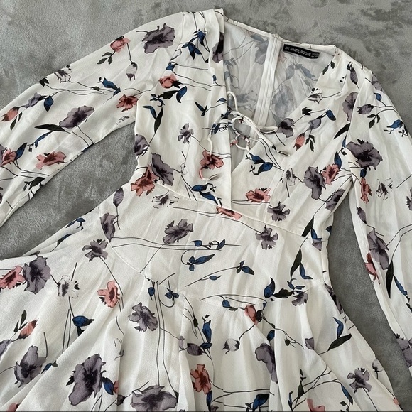 Haute Rogue Long Sleeve Floral Dress w/ Bloomers M - Picture 2 of 9